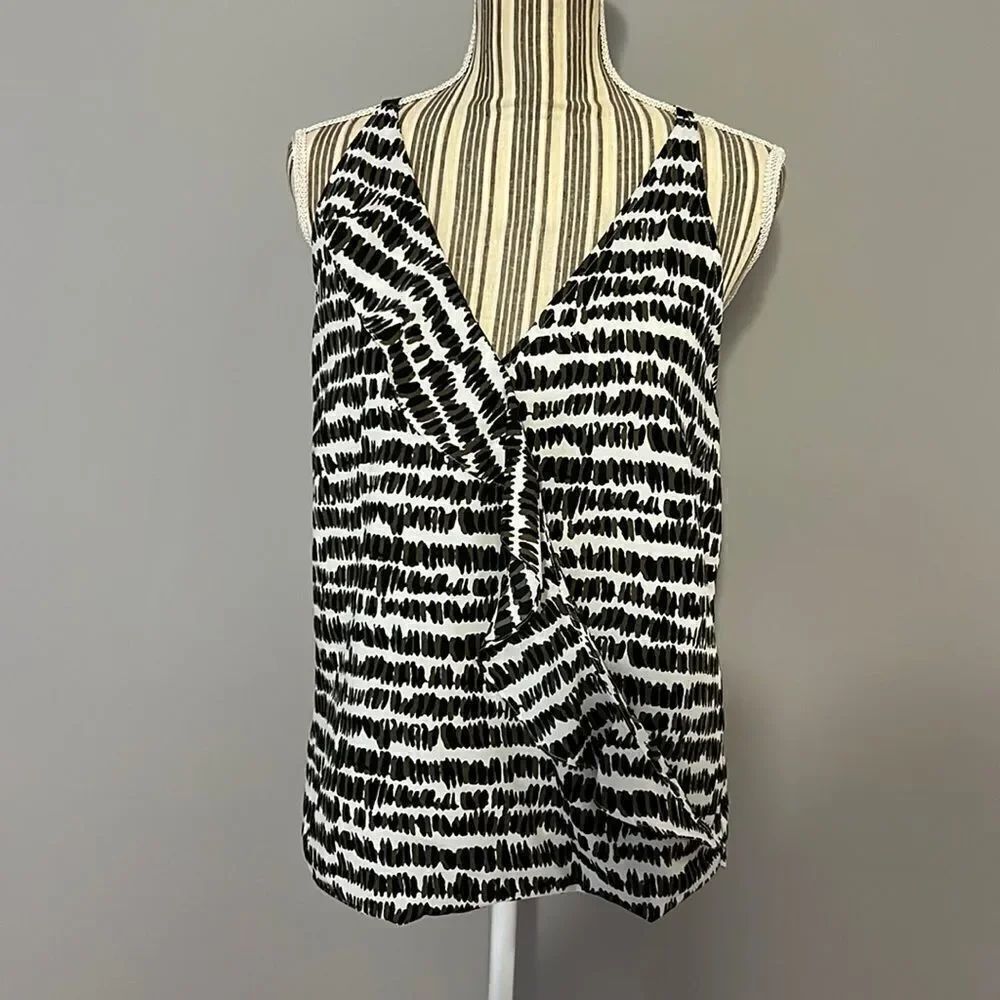 Ny&c Women’s Tank Blouse. Medium